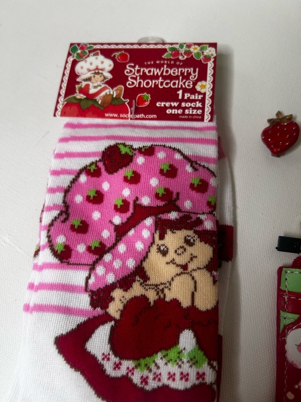 NWT Pink Strawberry Shortcake Wallet, Socks, Pin Bundle Set Collectible - Picture 8 of 11